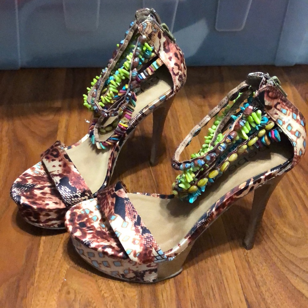 Bebe heels